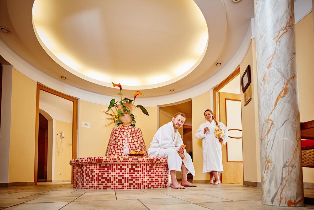 Akzent Hotel Bayerwald-Residenz Нойкирхен Экстерьер фото