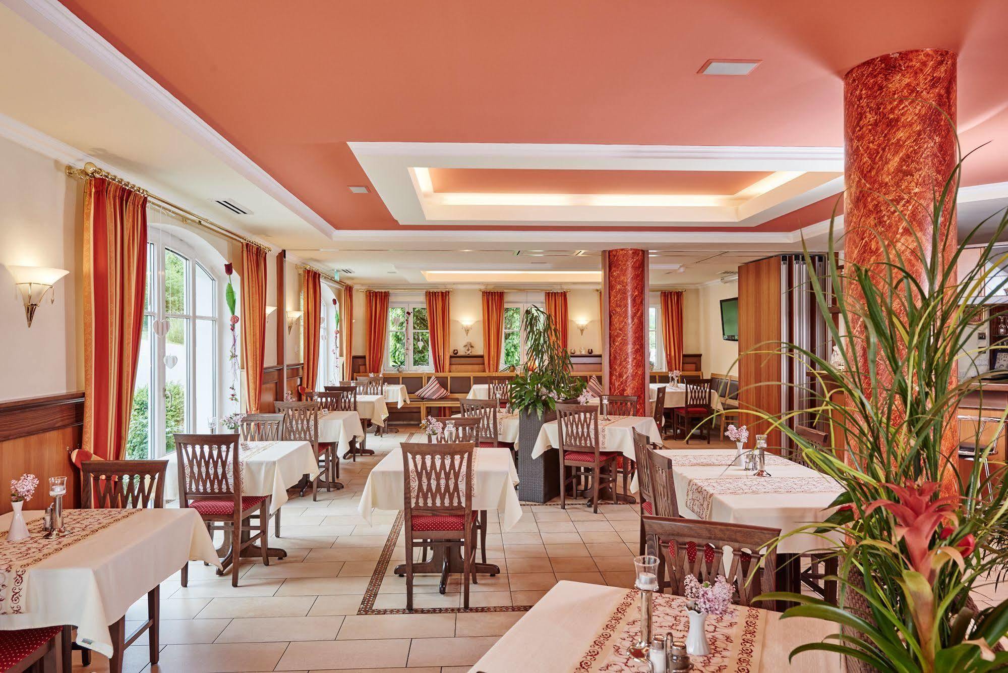 Akzent Hotel Bayerwald-Residenz Нойкирхен Экстерьер фото