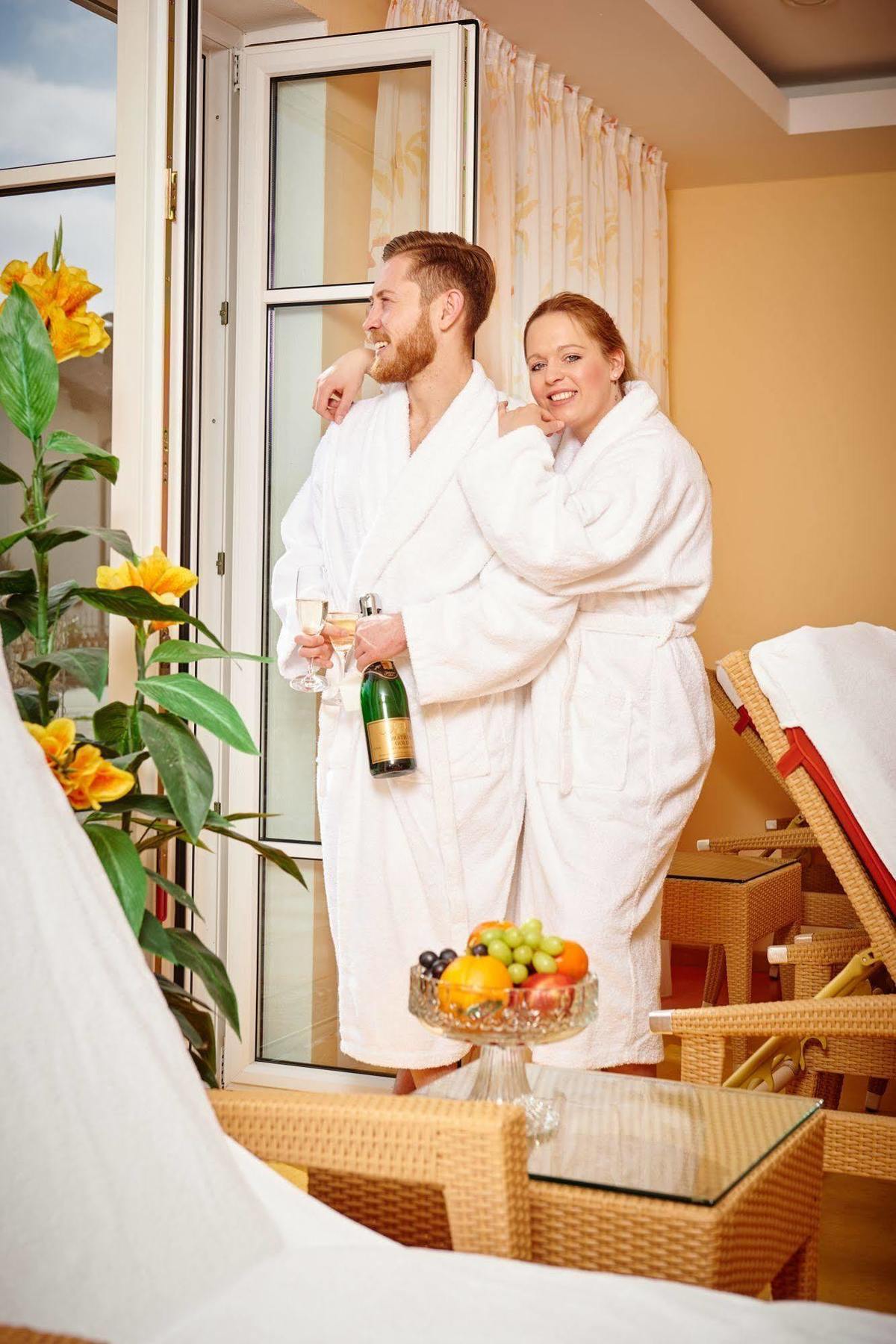 Akzent Hotel Bayerwald-Residenz Нойкирхен Экстерьер фото